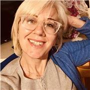 insegnante di francese impartisce lezioni private, ripetizioni